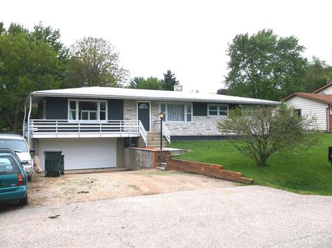 1118 Oakleaf Ave, Mchenry, IL 60051 photo 1