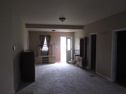318 W Cherry St, Compton, IL 61318 photo 5