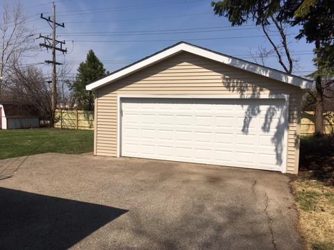 82 E Berkley Ln, Hoffman Estates, IL 60169 photo 20