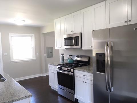 82 E Berkley Ln, Hoffman Estates, IL 60169 photo 5