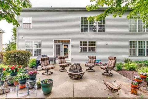 1364 Bay Meadows Dr, Bartlett, IL 60103 photo 3