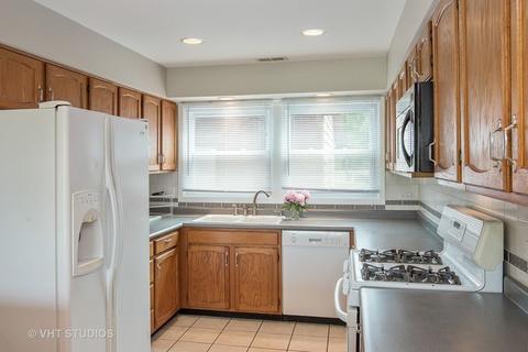 9903 Amanda Ln, Algonquin, IL 60102 photo 3