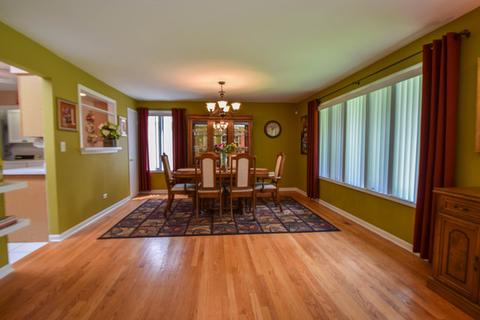 9116 Roach Ave, Brookfield, IL 60513 photo 12