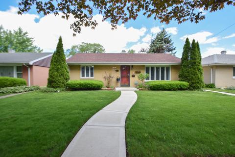 9116 Roach Ave, Brookfield, IL 60513 photo 3