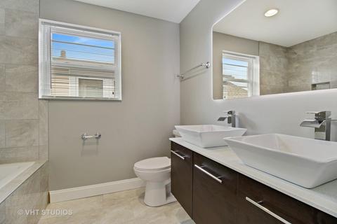 1714 E 84th Pl, Chicago, IL 60617 photo 11