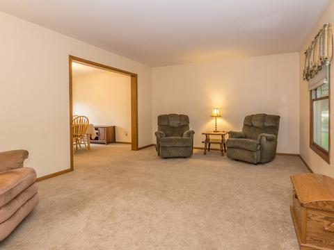 516 Maple Ave, Elburn, IL 60119 photo 10