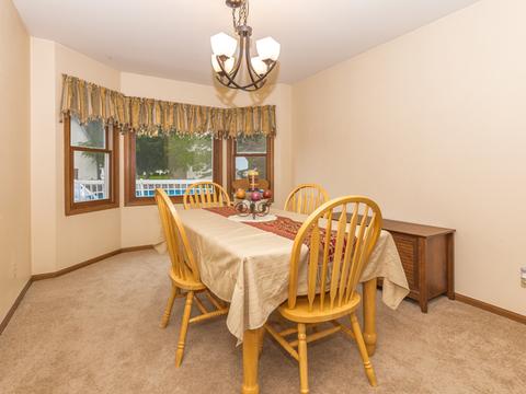 516 Maple Ave, Elburn, IL 60119 photo 7