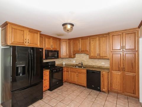2410 Dove St, Rolling Meadows, IL 60008 photo 6