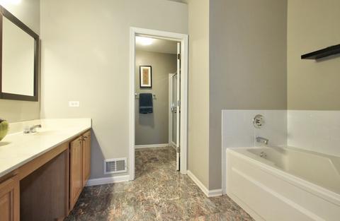 1990 Merlot Ct, Wheeling, IL 60090 photo 11