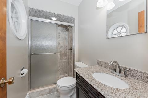 2104 Glencoe St, Wheaton, IL 60187 photo 15