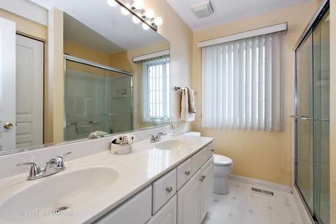 1549 Spaulding Rd, Bartlett, IL 60103 photo 6