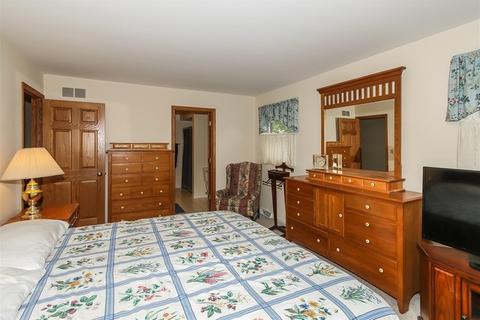 501 Shenandoah Trl, Elgin, IL 60123 photo 16