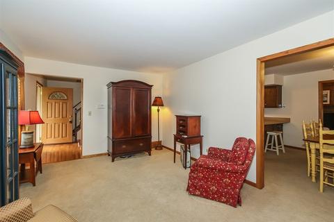 501 Shenandoah Trl, Elgin, IL 60123 photo 4