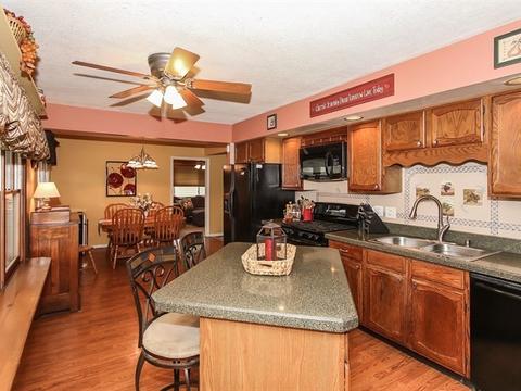 9 N511 Irwin Dr, Elgin, IL 60123 photo 8