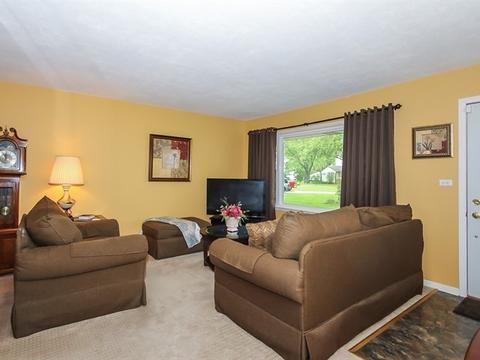 9 N511 Irwin Dr, Elgin, IL 60123 photo 6
