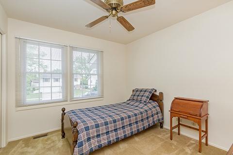 1180 Lancaster Ct, Hoffman Estates, IL 60169 photo 17