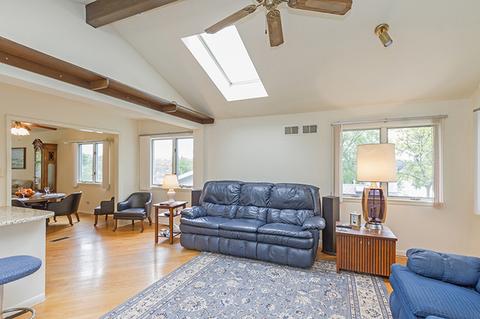 1180 Lancaster Ct, Hoffman Estates, IL 60169 photo 10