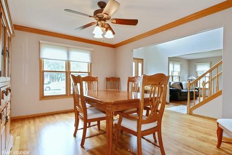 2480 Hayloft Ln, Elgin, IL 60124 photo 6