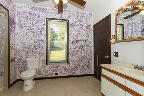 653 Wing St, Elgin, IL 60123 photo 16