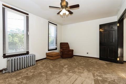 653 Wing St, Elgin, IL 60123 photo 11