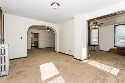 653 Wing St, Elgin, IL 60123 photo 5