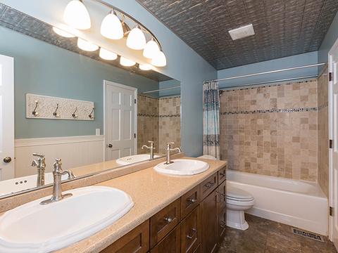 1001 Concord Dr, Bartlett, IL 60103 photo 12