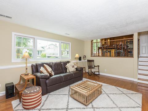 1001 Concord Dr, Bartlett, IL 60103 photo 10