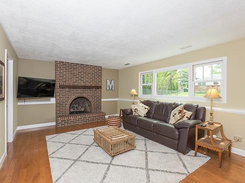1001 Concord Dr, Bartlett, IL 60103 photo 9