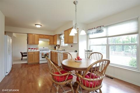 1731 Crofton Dr, Algonquin, IL 60102 photo 7
