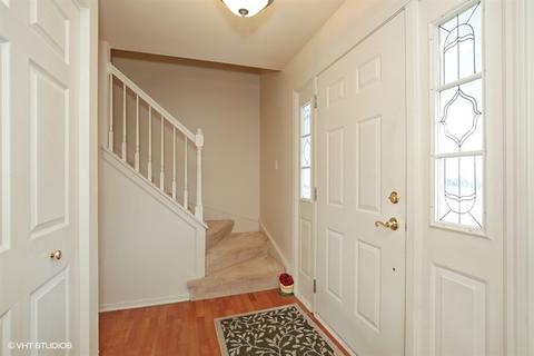 1731 Crofton Dr, Algonquin, IL 60102 photo 2