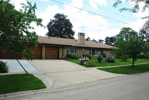 223 Center Ave, Wheeling, IL 60090 photo 1