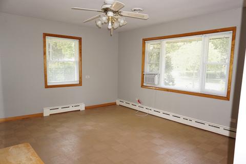 223 Center Ave, Wheeling, IL 60090 photo 8