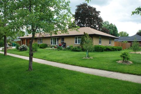 223 Center Ave, Wheeling, IL 60090 photo 2