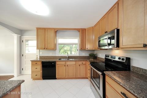 2412 Maple Ave, Northbrook, IL 60062 photo 5