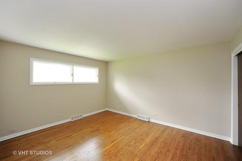 2412 Maple Ave, Northbrook, IL 60062 photo 8