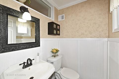 589 E Park Ave, Elmhurst, IL 60126 photo 15