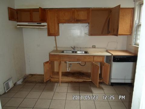 2151 E 93rd St, Chicago, IL 60617 photo 2