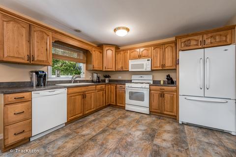 238 S Park Place Dr, Bartlett, IL 60103 photo 9