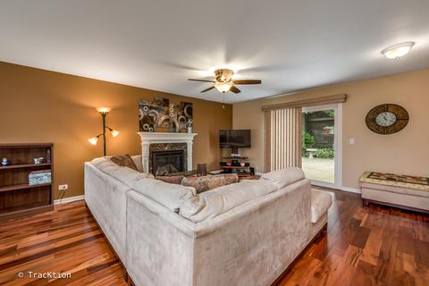 238 S Park Place Dr, Bartlett, IL 60103 photo 14