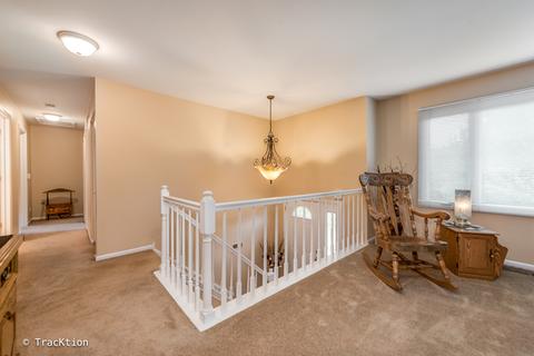 238 S Park Place Dr, Bartlett, IL 60103 photo 3