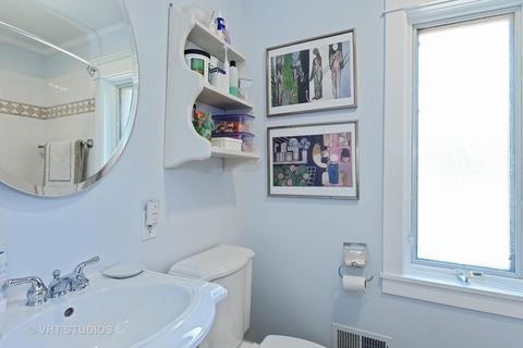 3029 Central St, Evanston, IL 60201 photo 9