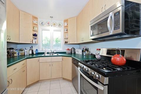 3029 Central St, Evanston, IL 60201 photo 4