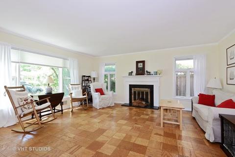 3029 Central St, Evanston, IL 60201 photo 2
