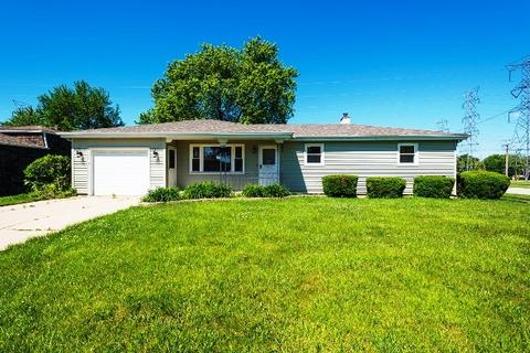 2129 Leness Ln, Crest Hill, IL 60403 photo 2
