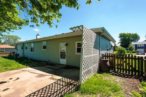 2129 Leness Ln, Crest Hill, IL 60403 photo 8