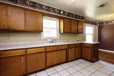 2129 Leness Ln, Crest Hill, IL 60403 photo 17