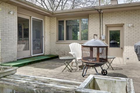 717 Carol Ave, Elgin, IL 60123 photo 20