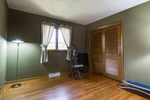 717 Carol Ave, Elgin, IL 60123 photo 13