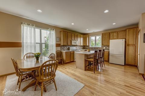 2513 Eisenhower Blvd, Mchenry, IL 60051 photo 7
