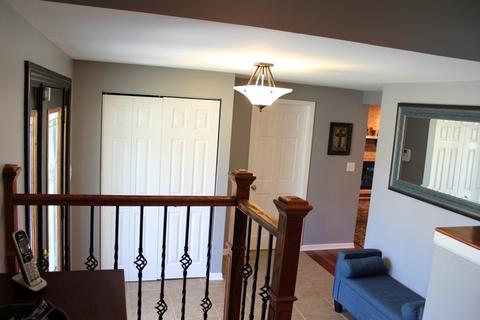 3910 N Firestone Dr, Hoffman Estates, IL 60192 photo 5